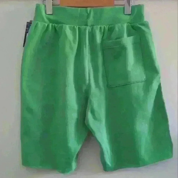 CHAMPION | Men's Green Reverse Weave Heavyweight Cut-off Shorts - Picture 4 of 5